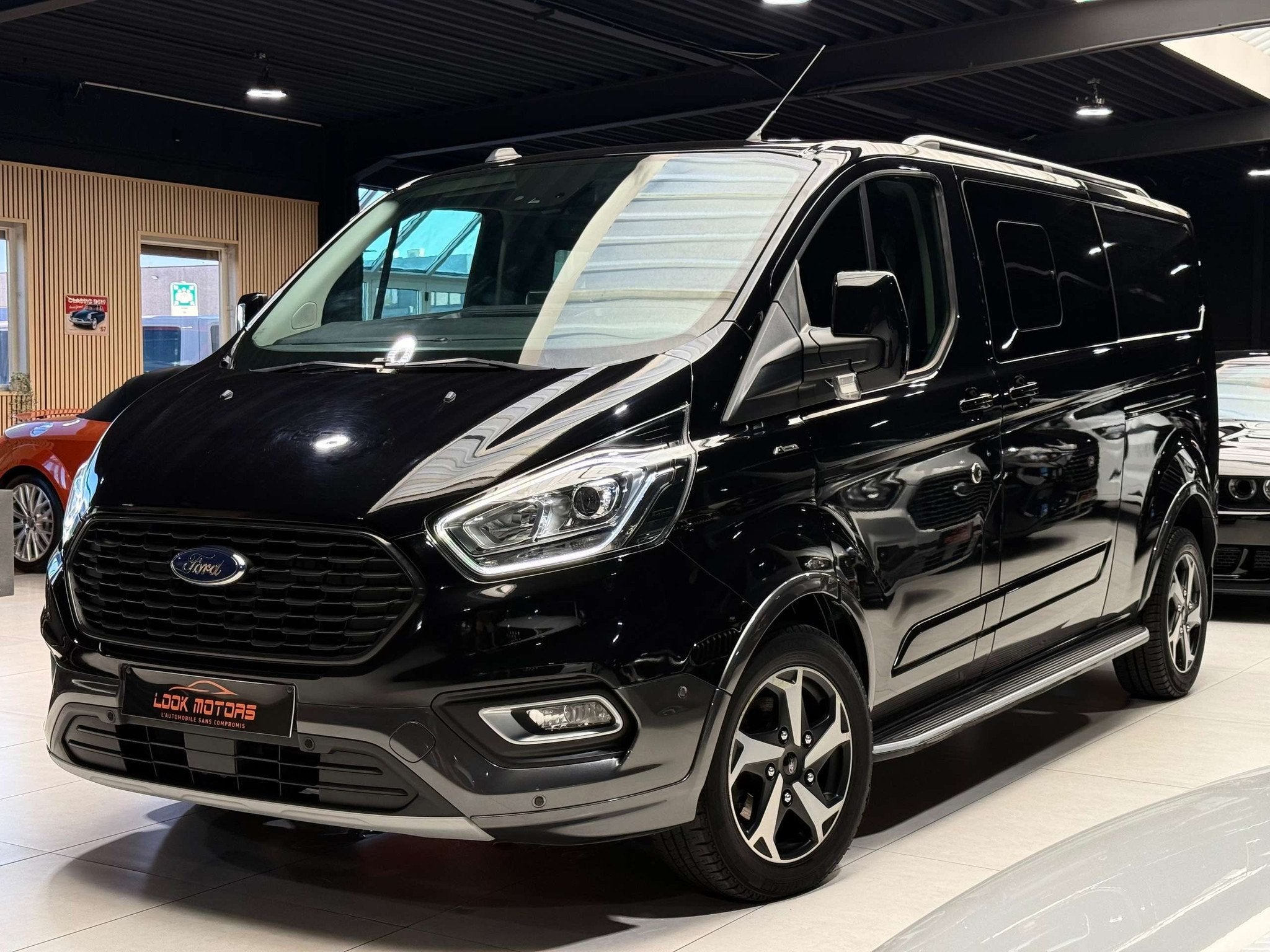 Ford Transit Custom 2.0 TDCi ACTIVE LONG CHASSIS 170cv 5 pla, Cuir, Achat, 227 g/km, Entreprise