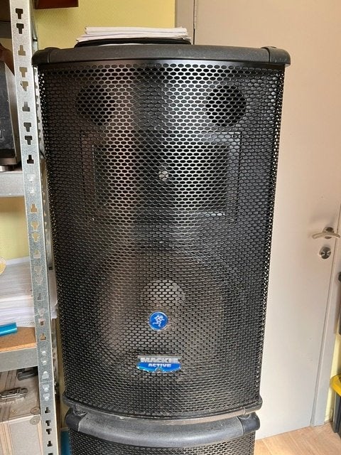 Mackie boxen type SR1521z 450W, Audio, Tv en Foto, Luidsprekerboxen, Ophalen, Gebruikt, 150 watt of meer, Party speaker