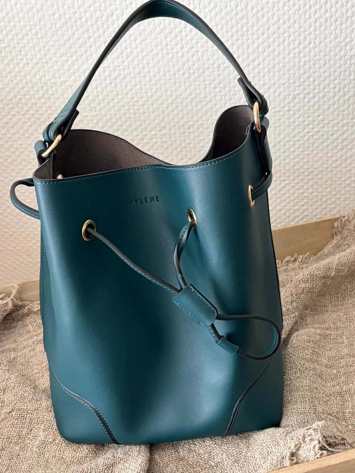 Schouder of handtas Mylene, Bijoux, Sacs & Beauté, Enlèvement ou Envoi, Comme neuf, Sac à main