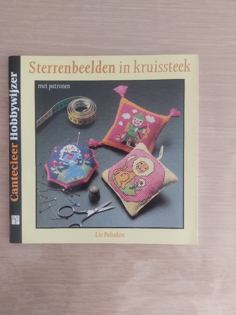 Cantecleer - Hobbywijzer - Sterrenbeelden in kruissteek, Boeken, Lis Paludan, Ophalen of Verzenden, Zo goed als nieuw, Borduren en Naaien