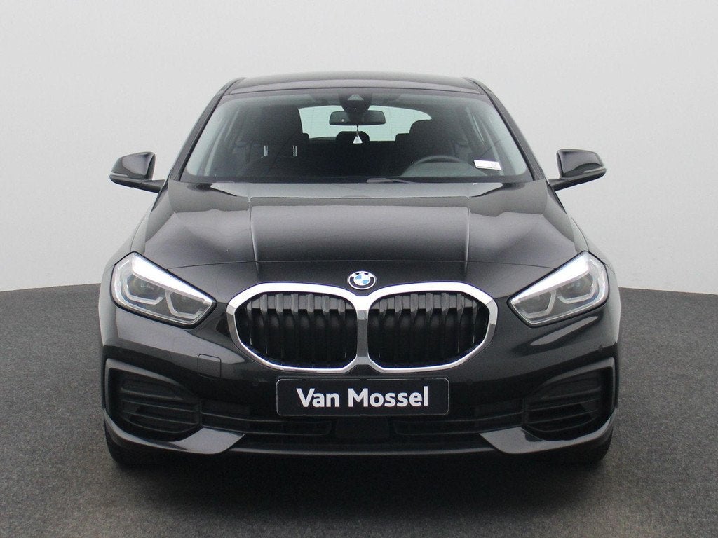 BMW 1 Reeks Hatch 116iA Carplay | Zetelverwarming | LED | Cr, Auto's, Gebruikt, 5 zetels, 3 cilinders, 133 g/km