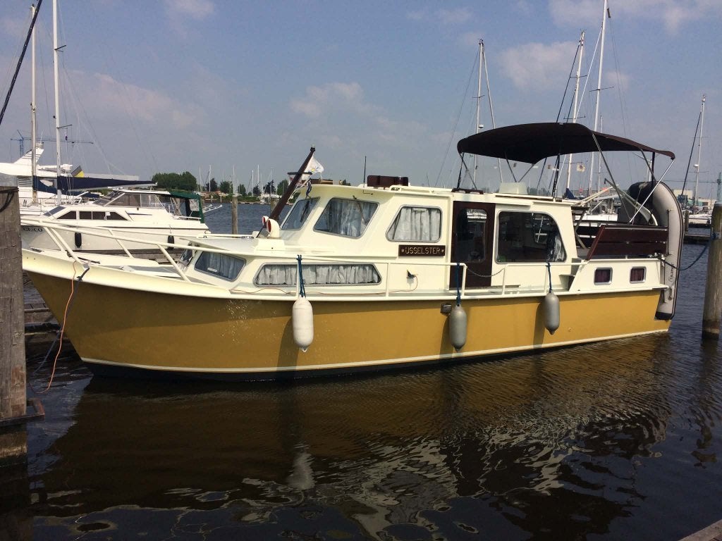 Stalen Kruiser 10x3.30 te koop, Watersport en Boten, Motorboten en Motorjachten, Gebruikt, Binnenboordmotor, Diesel, Kruiser