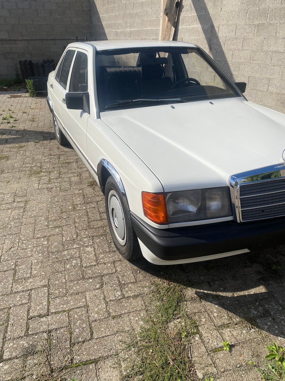 Mercedes 190 E , 2,0 benzine van 1984, Autos, 90 kW, 4 portes, Noir, Mercedes-Benz