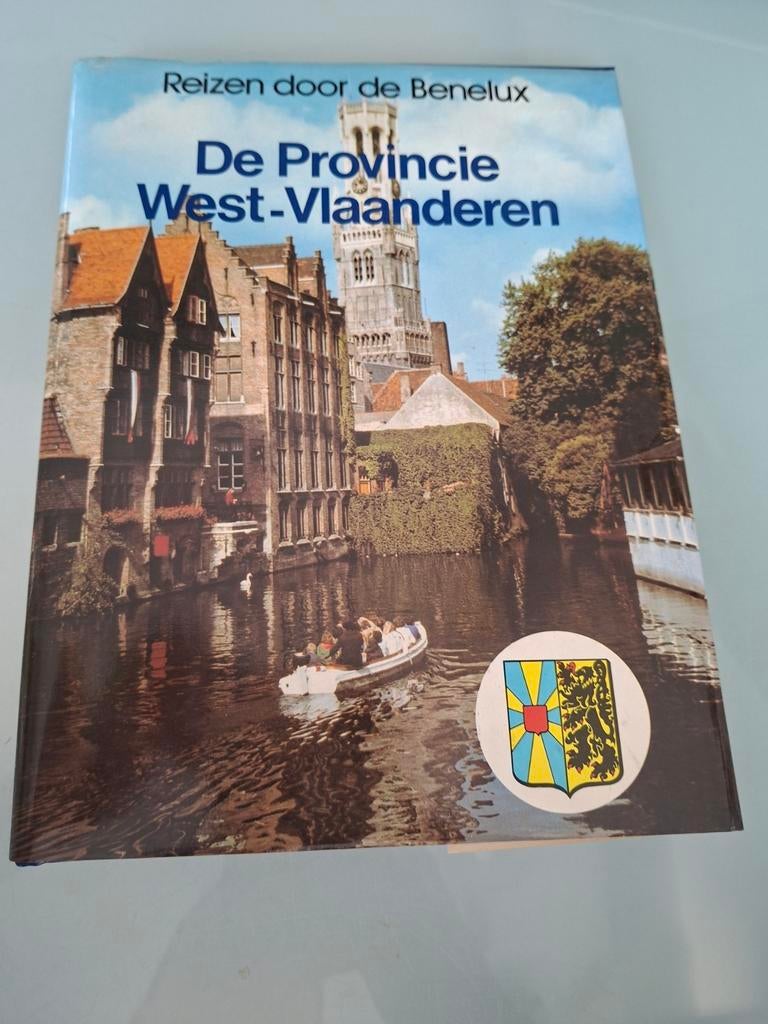 Reizen door de Benelux – West-Vlaanderen – geïllustreerd boe, Enlèvement ou Envoi
