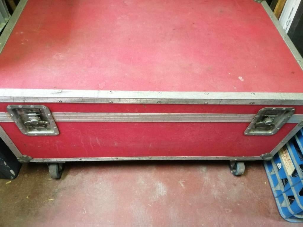 flight case sur roulettes, Musique & Instruments, Boîtiers & Valises, Utilisé, Flight case, Enlèvement