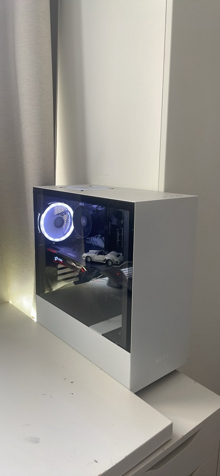 Gaming pc wit, Ophalen of Verzenden, Zo goed als nieuw