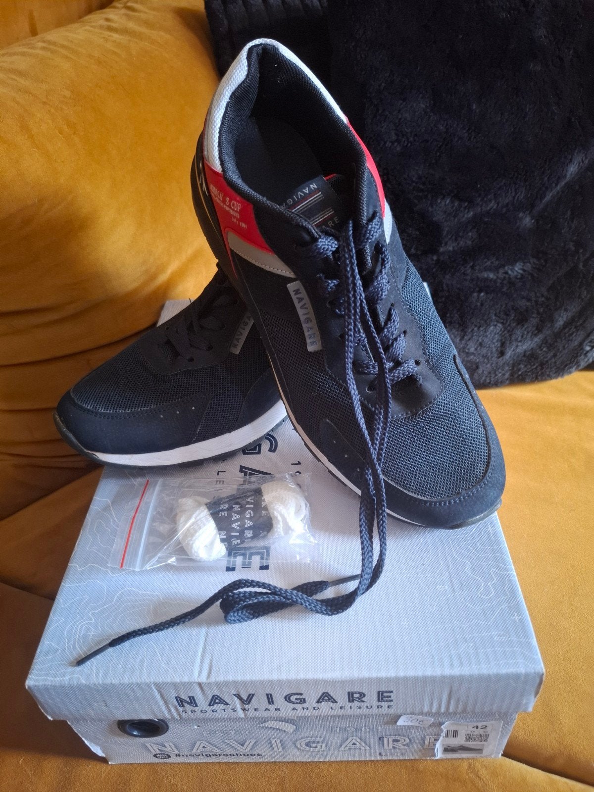 basket navigateur neuf homme pointure 42, Neuf, Enlèvement ou Envoi, Autres couleurs, Navigare