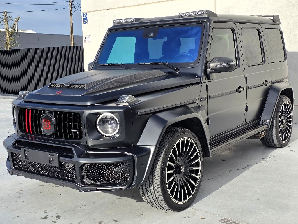 Mercedes G63 AMG BRABUS 700 - 2022 - 27.500 KM - FULL OPTION, Auto's, Automaat, Zwart, Leder, Bedrijf