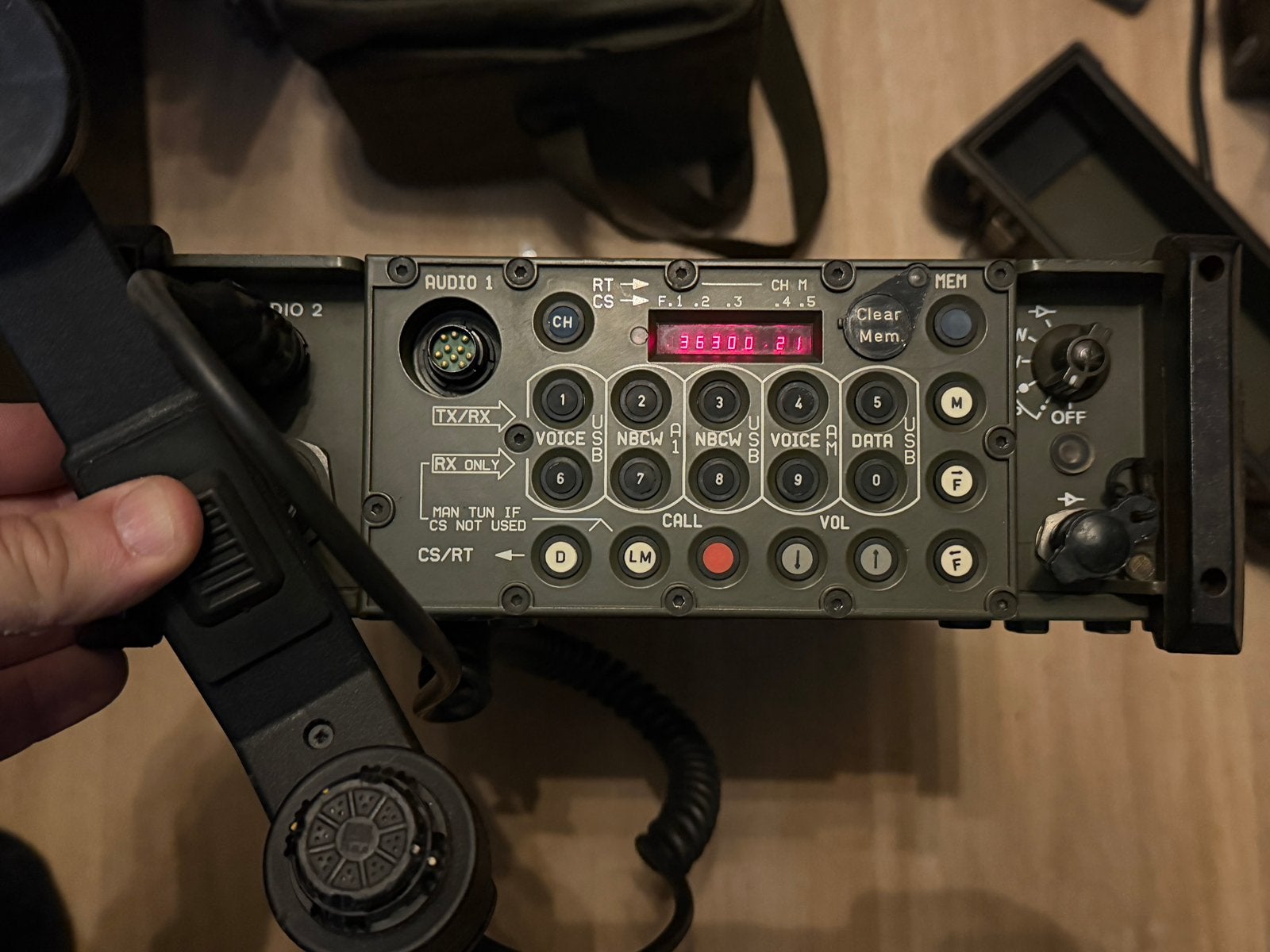Mble RT-606, Enlèvement ou Envoi, Utilisé, Émetteur et Récepteur