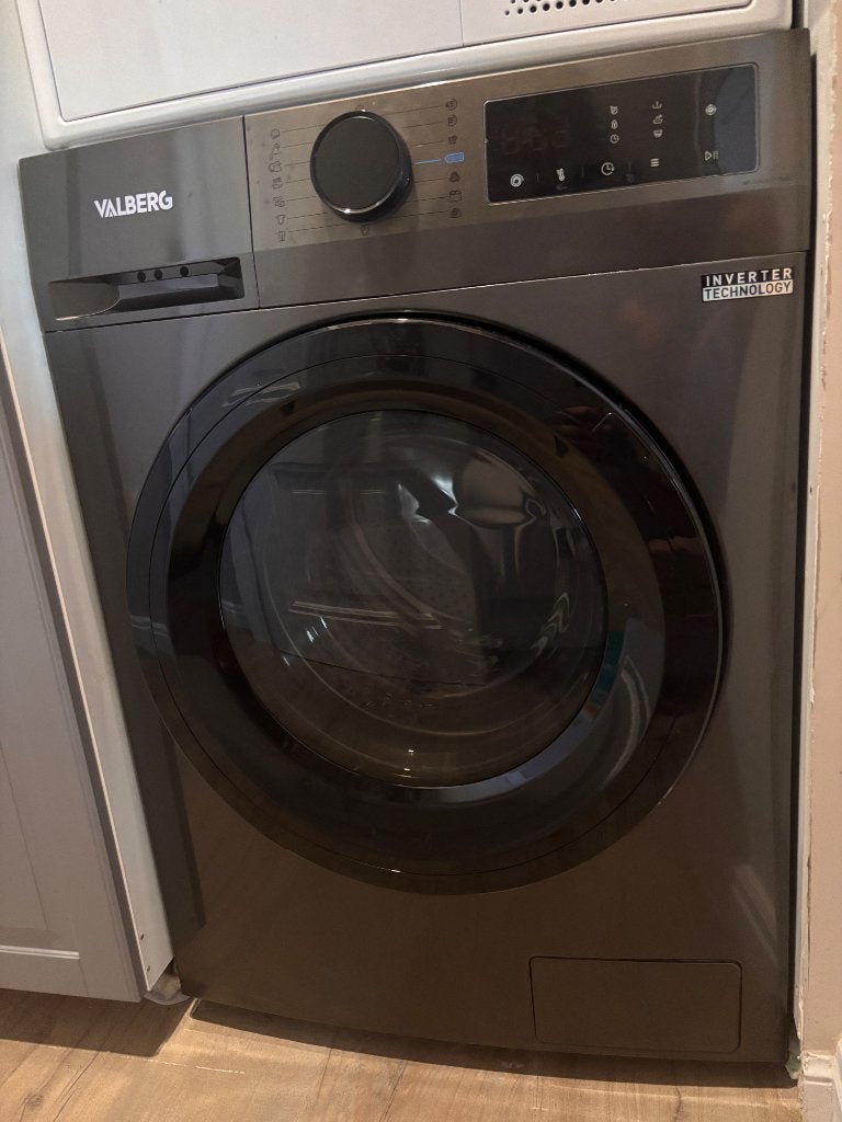 Lave linge, Electroménager, 1200 à 1600 tours, 85 à 90 cm, Comme neuf, Enlèvement