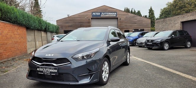 Kia Ceed Sportswagon Attract (bj 2022, automaat), Auto's, Stof, Gebruikt, Euro 6, Lichtsensor