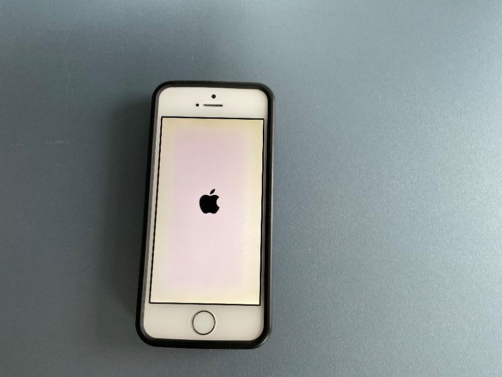 iPhone 5S, Télécoms, Téléphonie mobile | Apple iPhone, Gris, Utilisé, Sans abonnement, 90 %