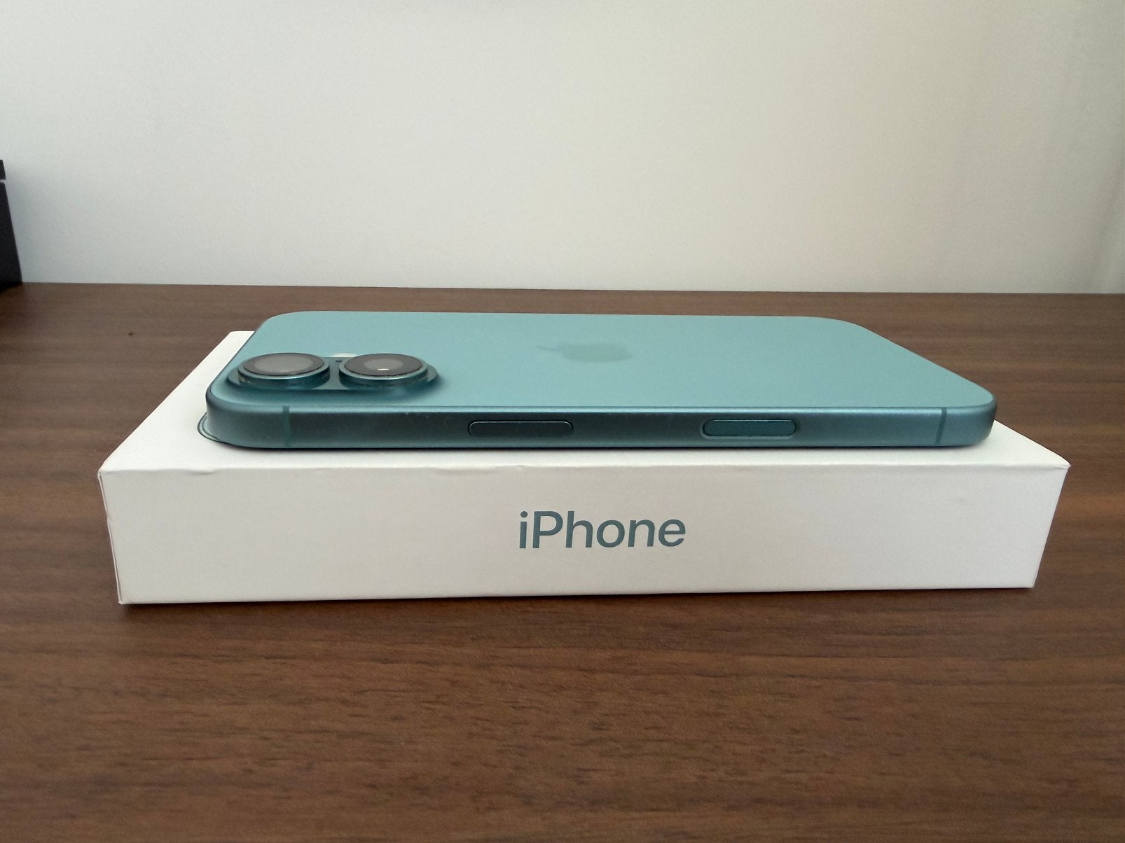 Iphone 16 128gb sous garantie (7mois), Télécoms, Téléphonie mobile | Apple iPhone, Enlèvement ou Envoi, Comme neuf, 128 GB, IPhone 16
