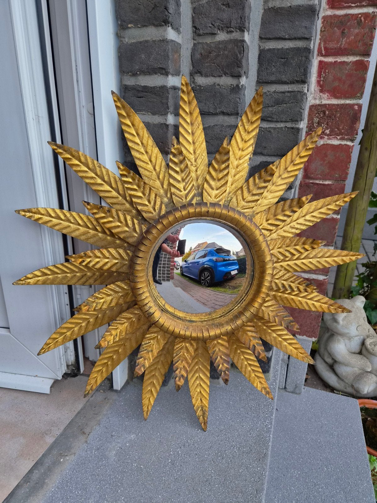 Grote vintage zonnespiegel 60 cm , bol glas., Gebruikt, Rond, Ophalen of Verzenden, Minder dan 100 cm