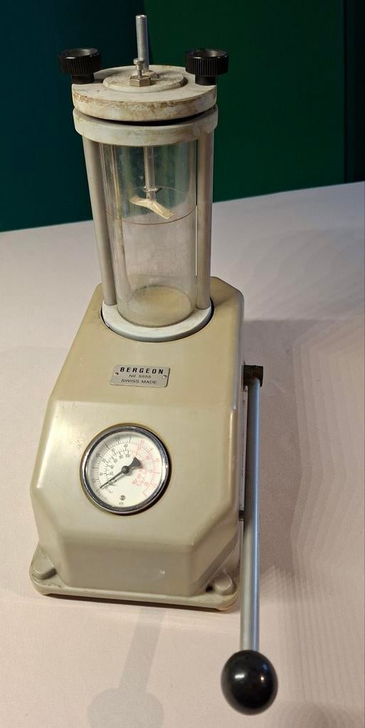 Vintage Bergeon No. 5556 druktester/waterdichtheidtester, Enlèvement