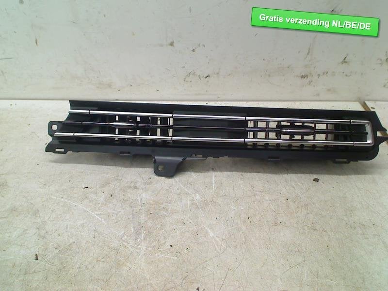 AERATEUR TABLEAU DE BORD CENTRE Audi A3 Allstreet (8YJ), Auto-Union-Straße  1,
85057  Ingolstadt, DE, Info@audi.de, Audi, Utilisé