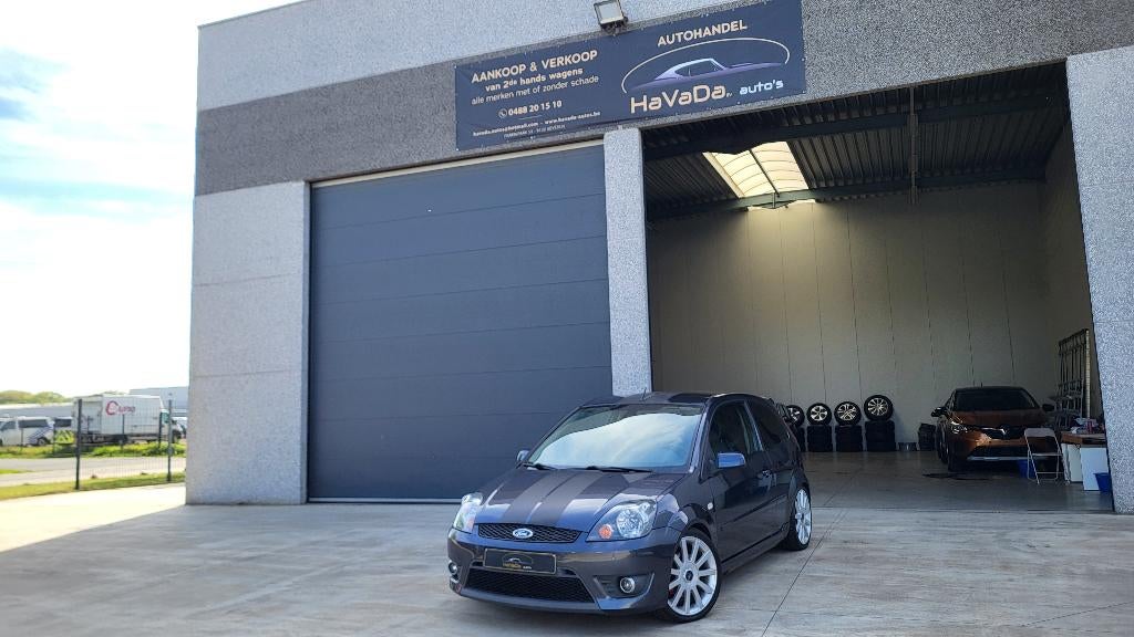 Ford Fiesta ST 150 PK 2.0 Benzine 2007 met 171.000 km, Auto's, Voorwielaandrijving, 110 kW, 4 cilinders, Automatische klimaatregeling