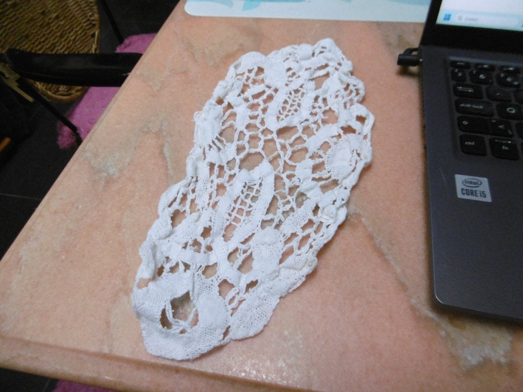 chevalet ancien en dentelle, ovale blanc, parfait état, Antiquités & Art, Enlèvement ou Envoi