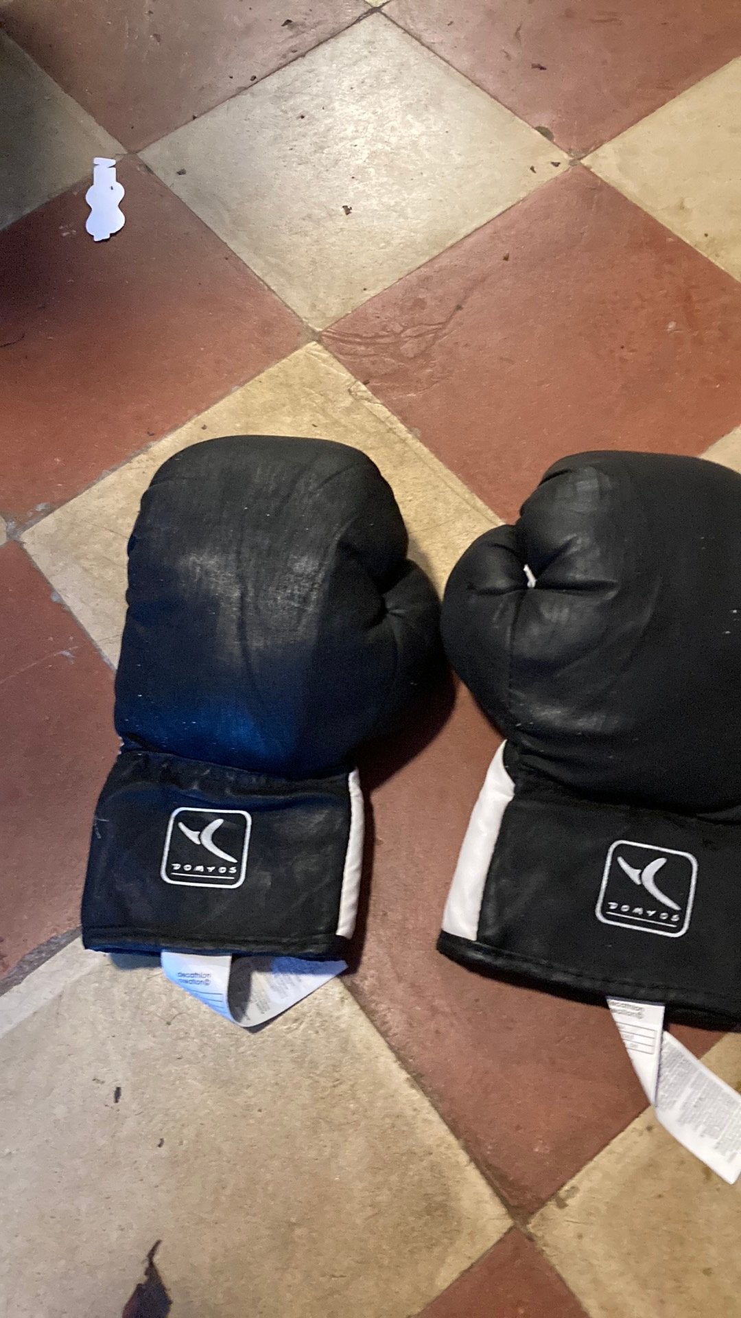 Paire de gants BOXE DECATHLON, Enlèvement ou Envoi, Comme neuf