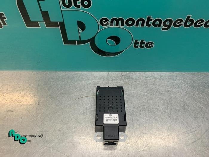 Antenne amplificateur d'un Volkswagen Golf (Golf 09-), Volkswagen, -, 3 mois de garantie, Utilisé
