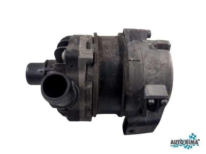 Extra waterpomp van een Volvo XC40, Gebruikt, -, -, Ophalen of Verzenden
