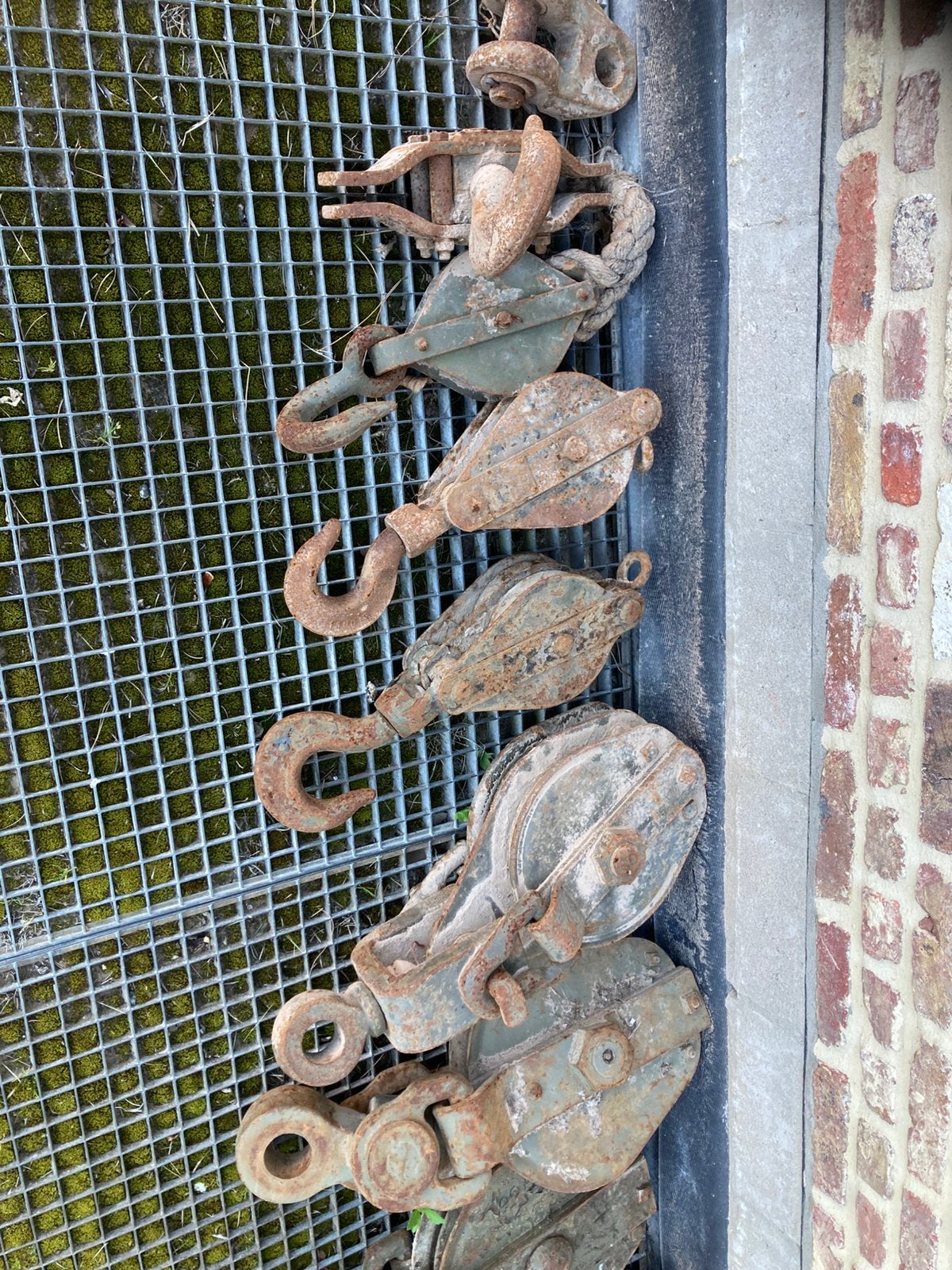 Oude legerkatols, Antiek en Kunst, Antiek | Gereedschap en Instrumenten, Ophalen
