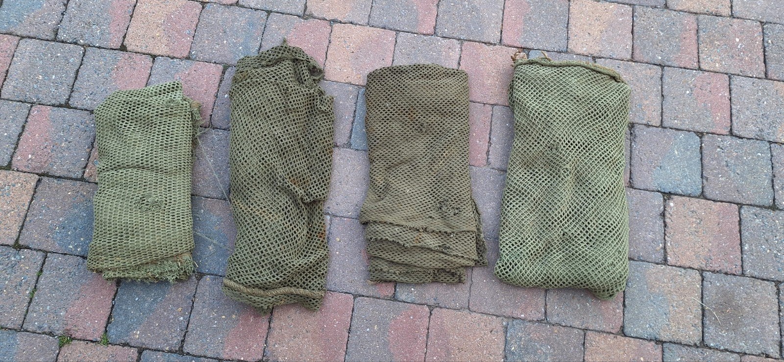 Lot filets de camouflage, Enlèvement