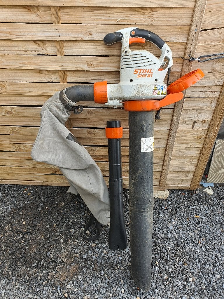 stihl she 81 Stille elektrische bladzuiger voor het, Ophalen, Stilh, Handgedragen, Zo goed als nieuw