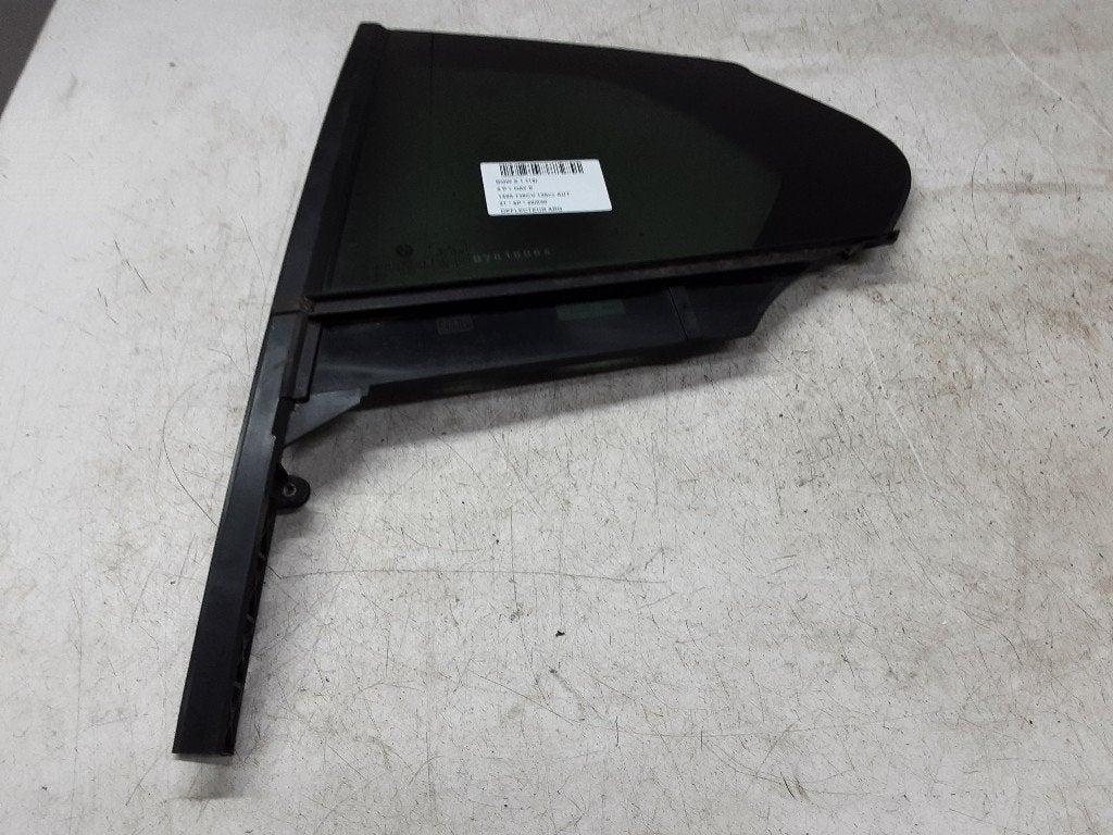 VITRE ARRIERE GAUCHE BMW 1 serie (F40) (51357452413), Utilisé, BMW, Petuelring 130
80809  München, DE, Bayerische Motoren Werke AG