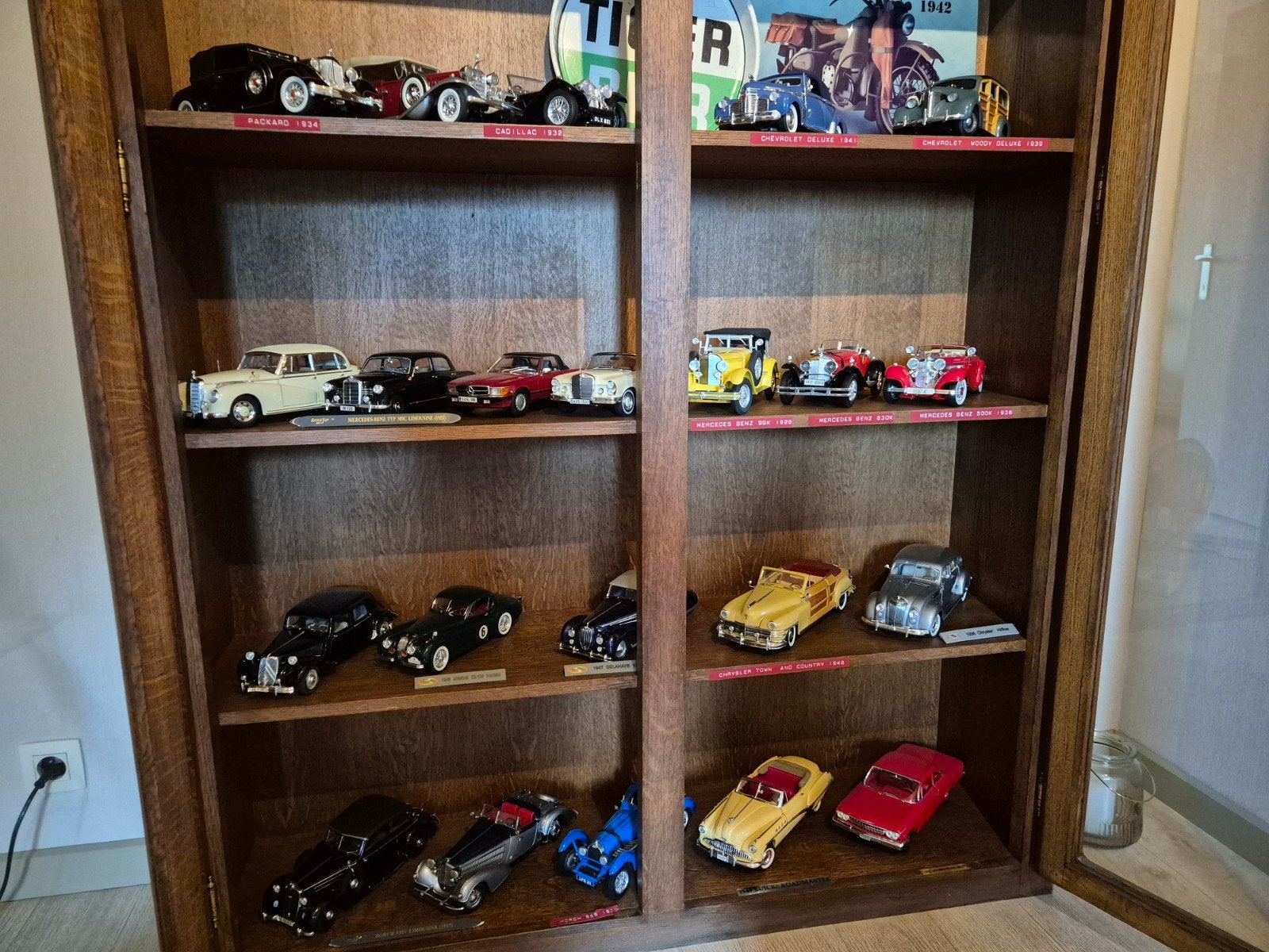 Miniatuur auto´s 1/18 ,alle modellen met jaartal voor 1950., Hobby en Vrije tijd, Ophalen, Zo goed als nieuw, Auto
