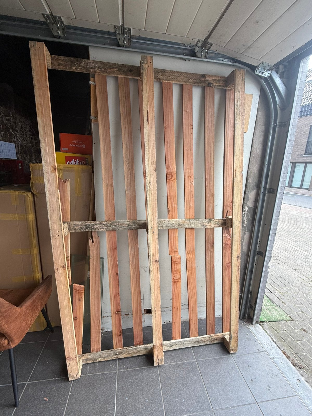 Gratis palet - hout op te halen, Moins de 3 m³, Enlèvement, Autres essences de bois, Bûches