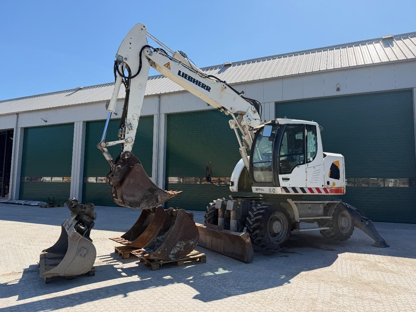 Liebherr A914 Compact Outriggers // Quick Coupler // 5x atta, Excavatrice