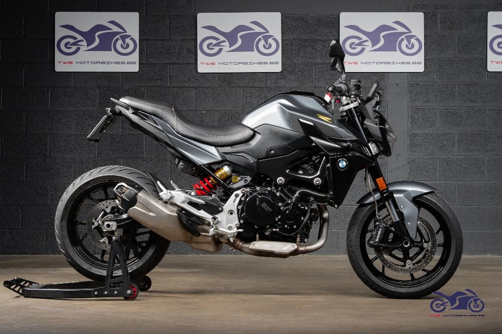Bmw F 900 R - 16.585 km, Motoren, Occasion, Handvatverwarming, Bedrijf, Meer dan 35 kW