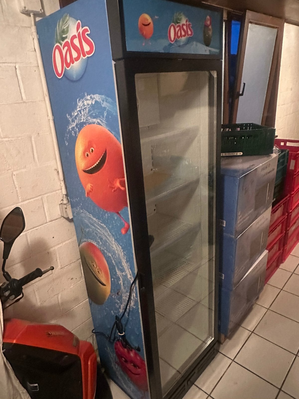 Grote frigo oasis, Enlèvement