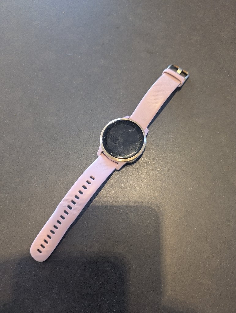 Garmin Vivoactive 4s avec écran fissuré et ne fonctionne pas, Enlèvement ou Envoi, Utilisé, Garmin
