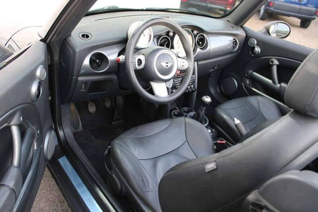 MINI Cabrio Cooper 1.6i Leder/Airco inclusief 1 JAAR garanti, Auto's, Mini, 4 zetels, Gebruikt, Zwart, 4 cilinders