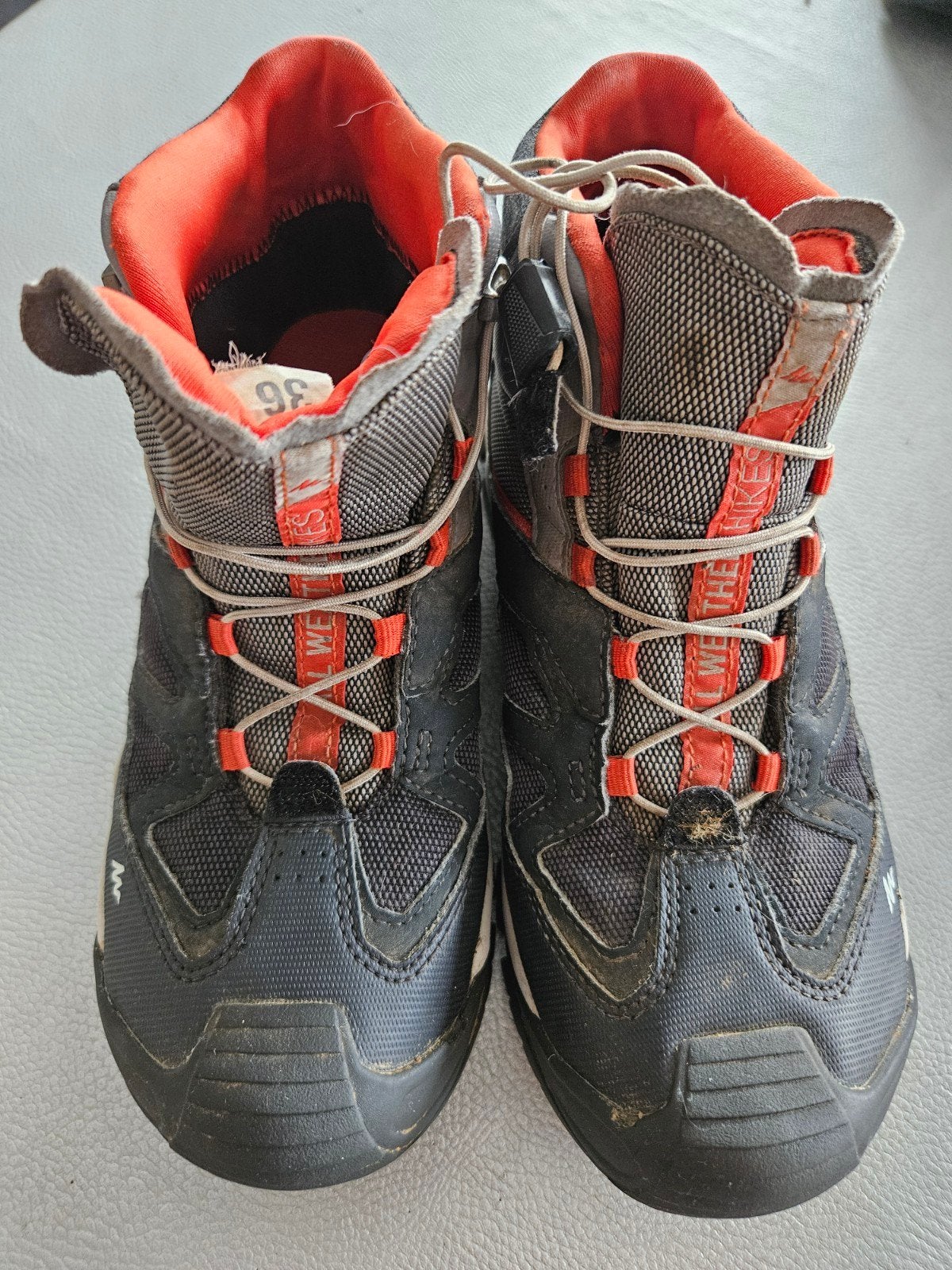 Chaussures de randonnée scouts grises pointure 36, Enlèvement, Chaussures