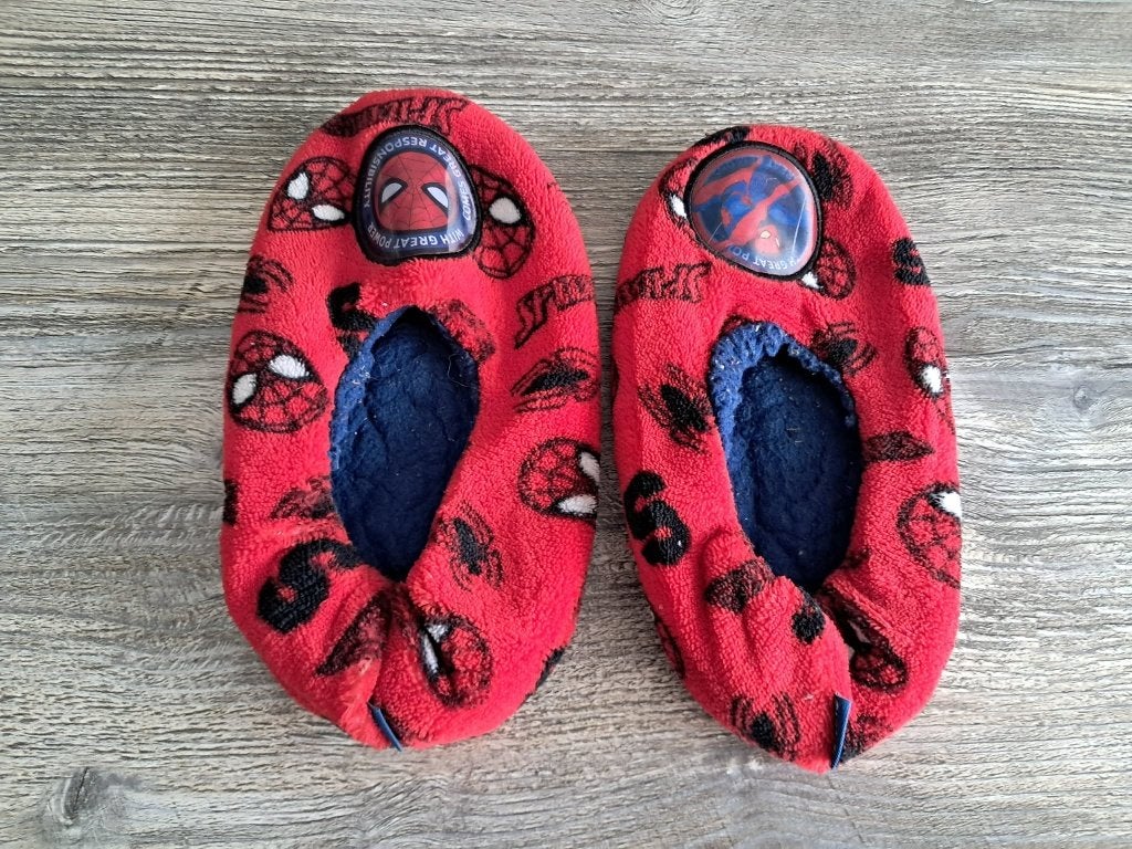 Pantoffels Spiderman maat 30 met antislip, Overige typen, Ophalen of Verzenden, Jongen, Marvel
