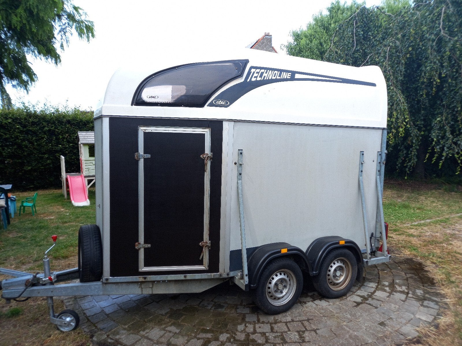 Trailer 1,5 paard Atec, Ophalen, Gebruikt, Hout, 1½-paards trailer