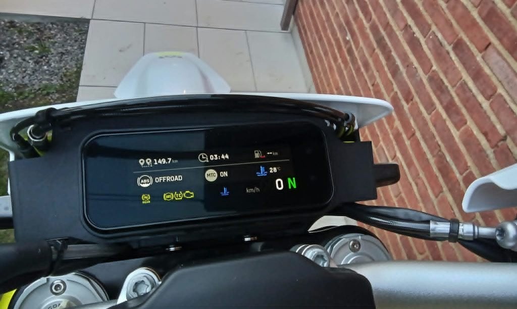 HUSQVARNA 701, Motoren, Nieuw, Particulier, Meer dan 35 kW, Handgeschakeld