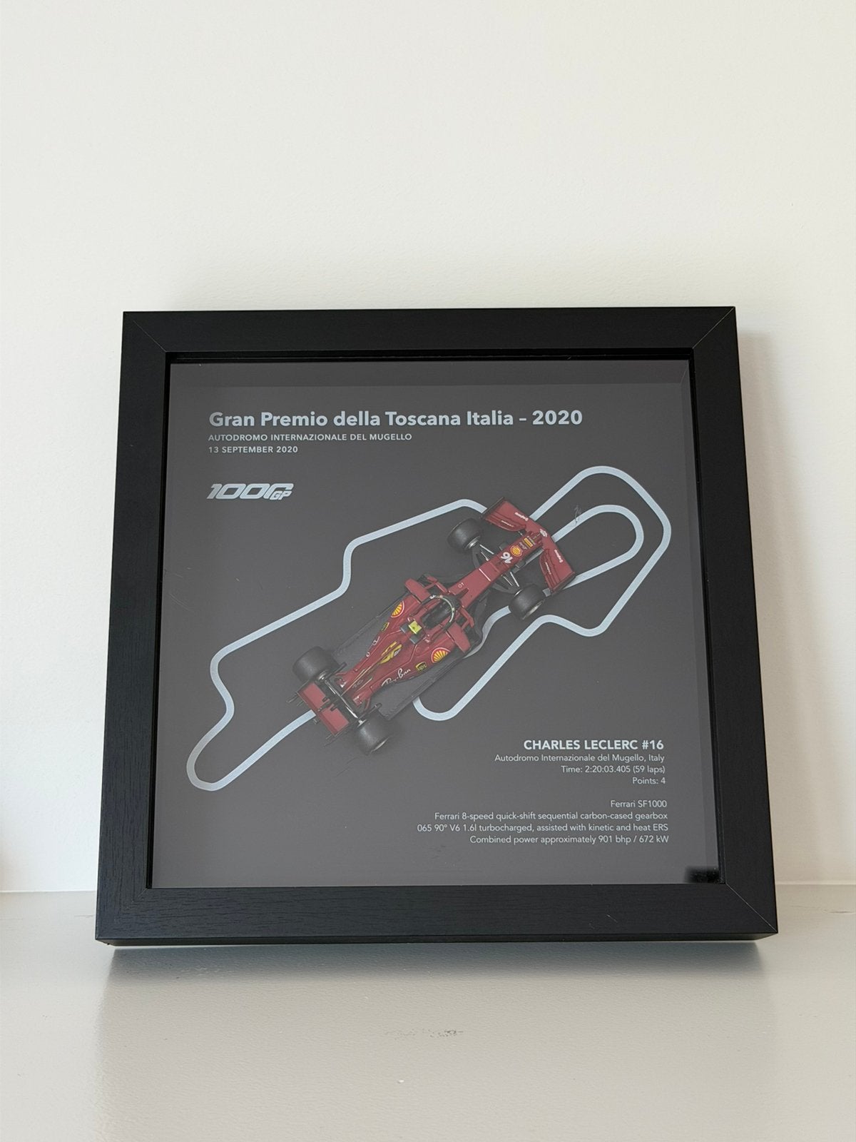 Charles Leclerc Ferrari SF1000 Mugello 2020 Limited Edition, Verzamelen, Automerken, Motoren en Formule 1, Ophalen of Verzenden