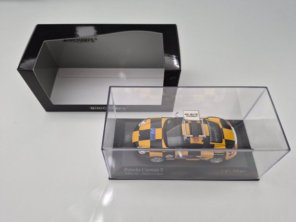 Minichamps Porsche Cayman S 1/43 « SUIVEZ-MOI » 400 065690, Enlèvement ou Envoi, MiniChamps