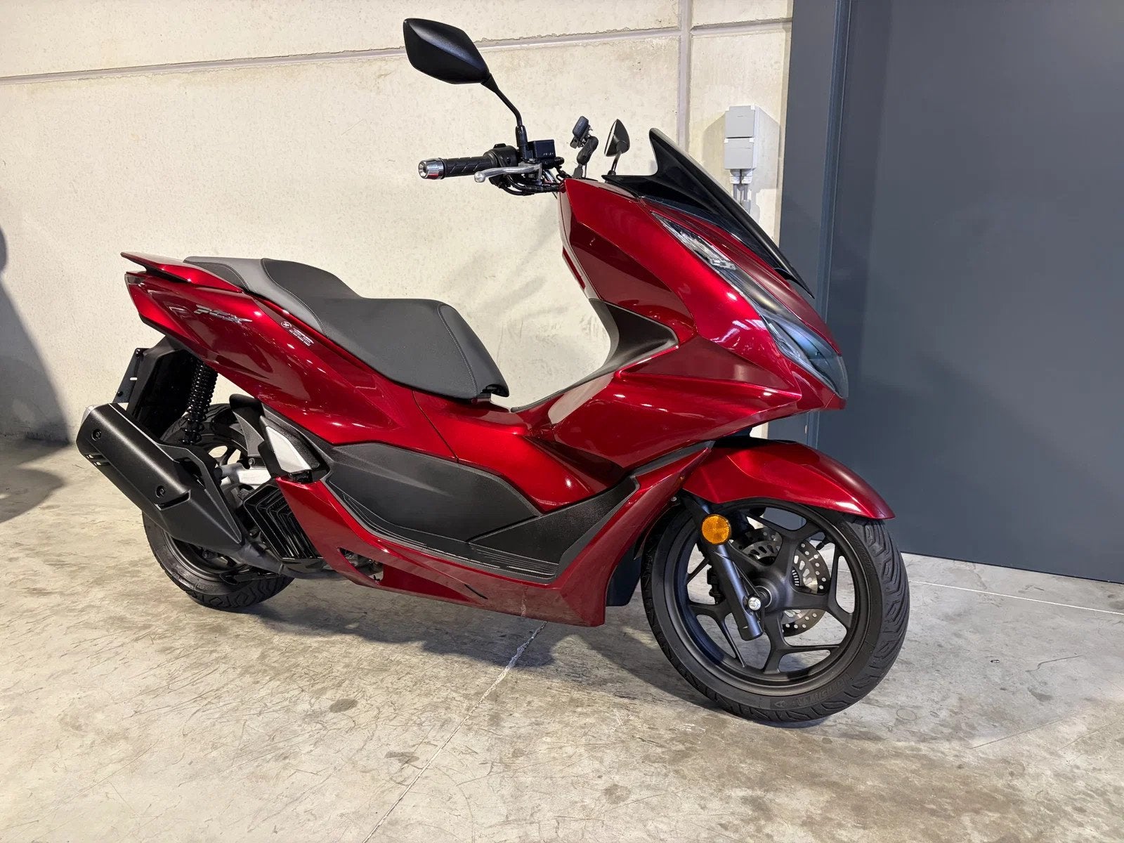 Honda PCX125 handige 125cc scooter met gps, Motos, Scooter, Entreprise, Occasion, Automatique