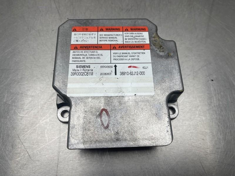 BOITIER AIRBAG Suzuki Swift (ZA / ZC / ZD1 / 2/3/9), Utilisé, Suzuki