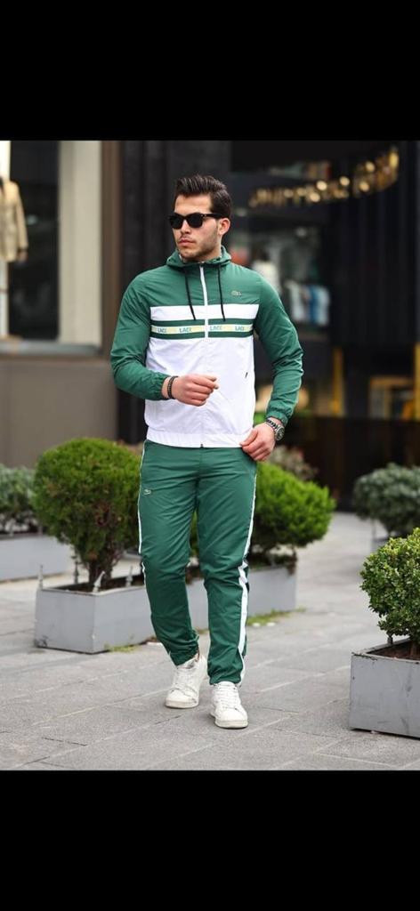 Lacoste training, Vêtements | Femmes, Homewear, Enlèvement ou Envoi