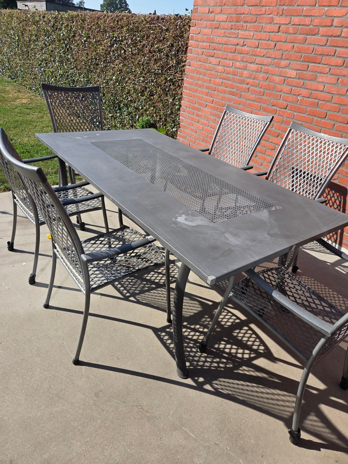 mooie buiten tafel, Ophalen, Gebruikt, 6 zitplaatsen, Tuinset