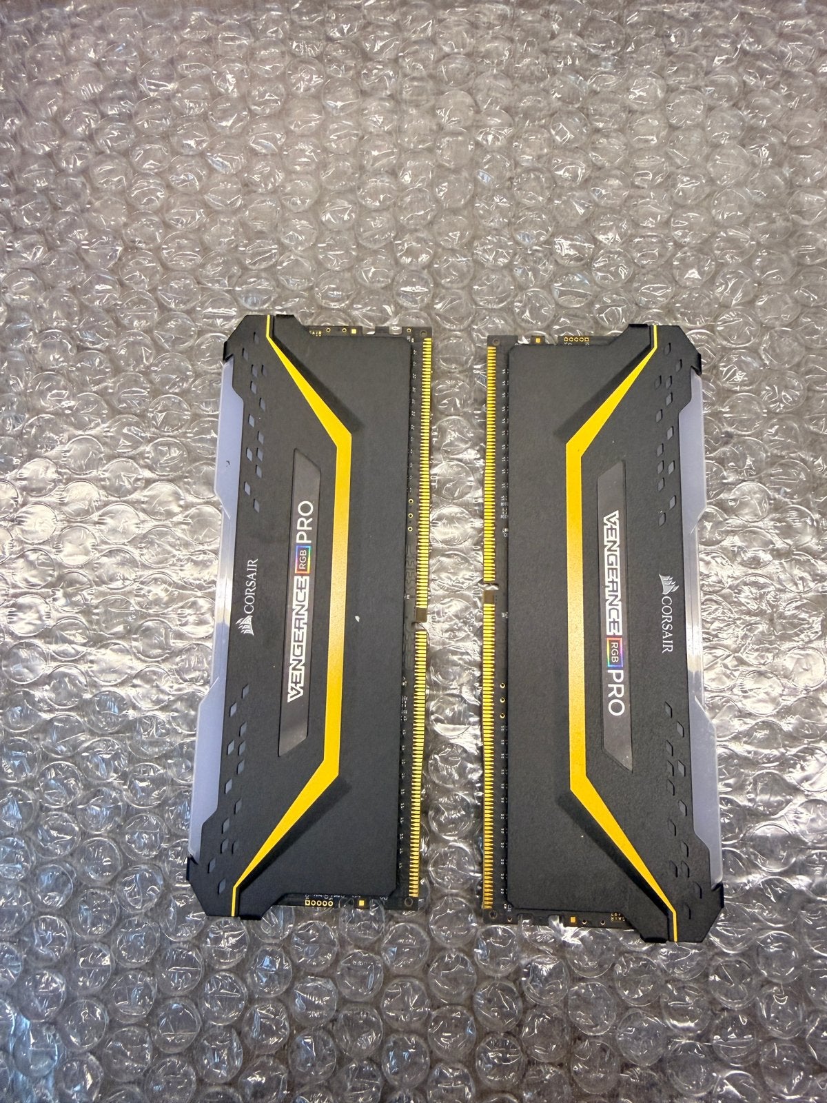 Corsair Vengeance RGB Pro DDR4 16GB, Computers en Software, Verzenden, DDR4, Zo goed als nieuw, Desktop