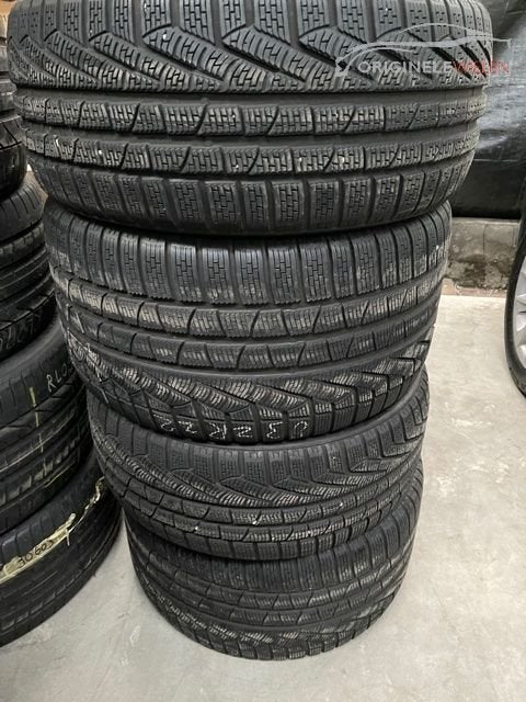 20 '' Winterbanden Pirelli 245-35-20 + 295-30-20 Profiel 7 /, Autos : Pièces & Accessoires, Pneus hiver, 295 mm, Véhicule de tourisme
