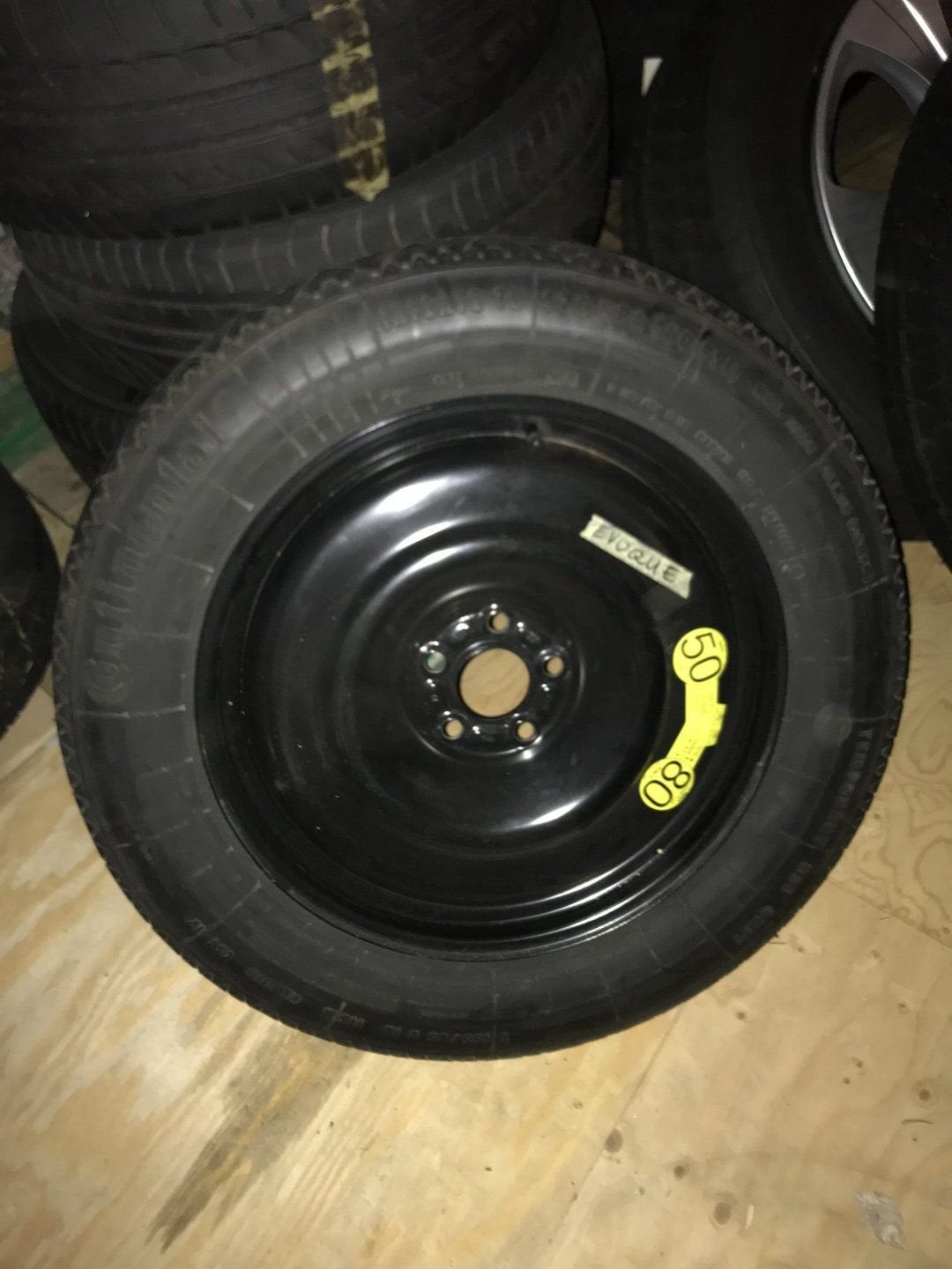Range Rover Evoque thuiskomer 155 85  18, Auto-onderdelen, Banden en Velgen, Ophalen, Overige, Gebruikt, 155 mm