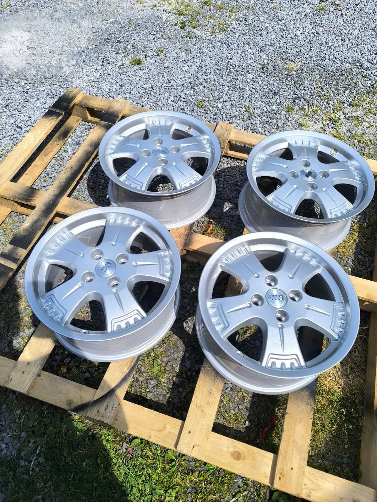 Jantes neuves ms design borbet 16p 4x108